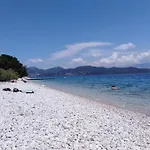 Lefkalia *