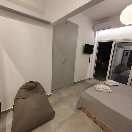 Lefkalia Apartment *