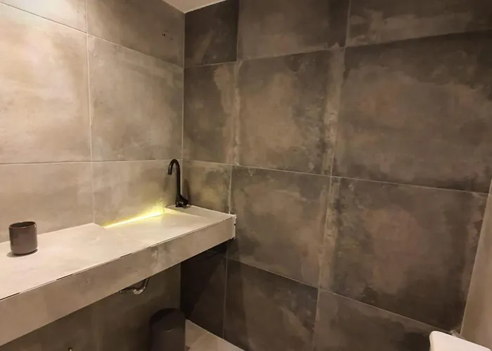 Apartament Lefkalia *